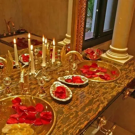 Royal Roman Empire Hotel